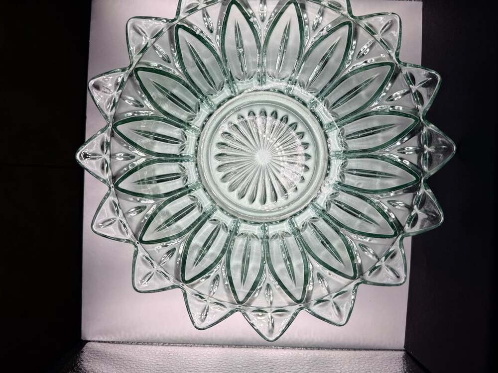 Federal Glass Petal 10 Inch Serving Bowl